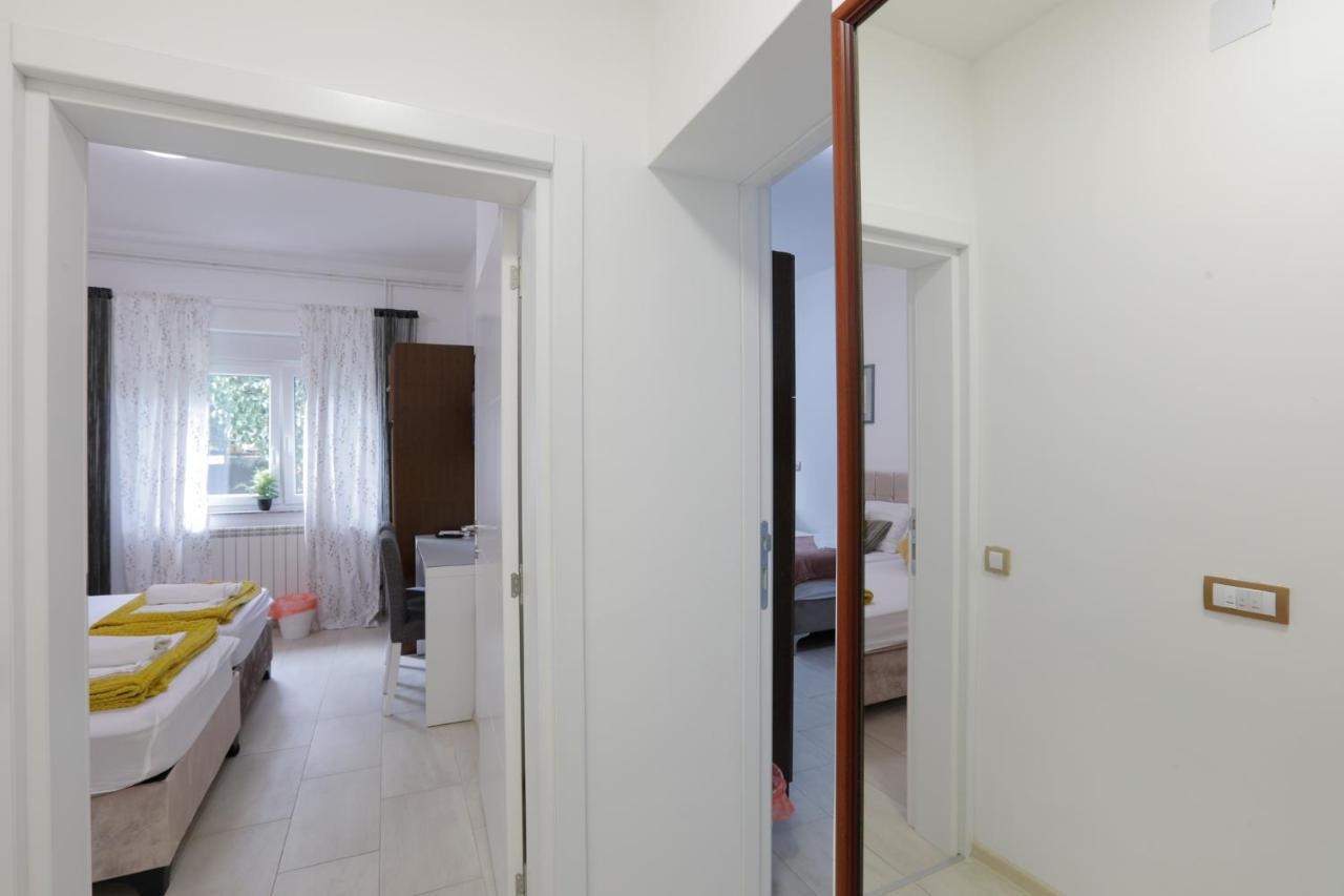 Aviator Apartments & Rooms Nikola Tesla Airport Belgrade Surčin 외부 사진