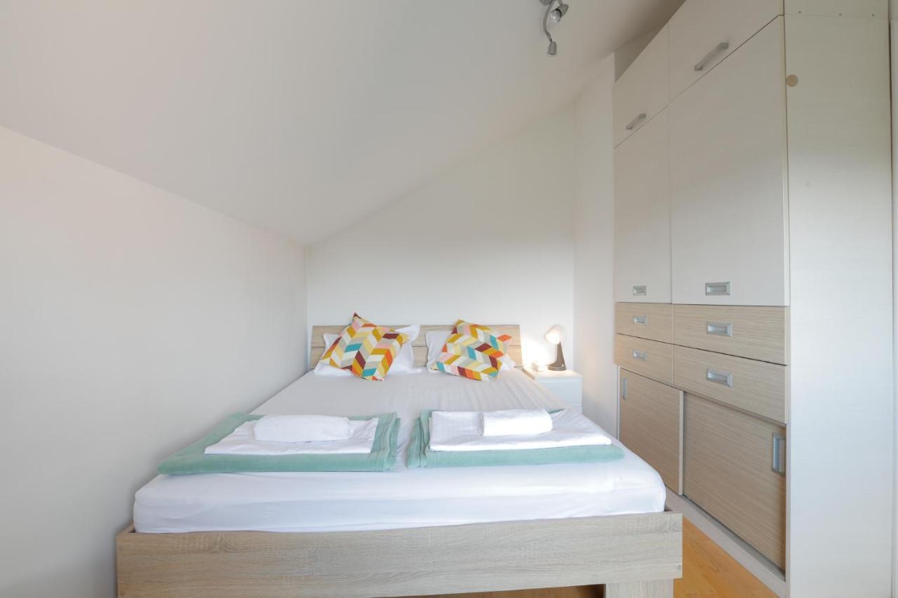 Aviator Apartments & Rooms Nikola Tesla Airport Belgrade Surčin 외부 사진